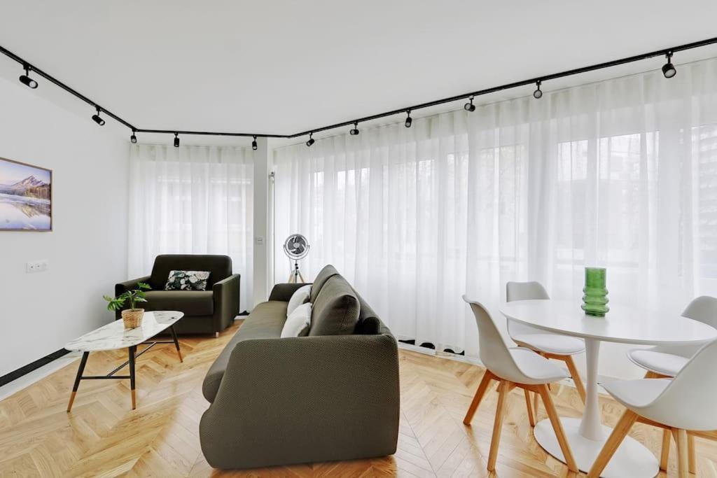 Cosy Pour 4 A La - * Parijs